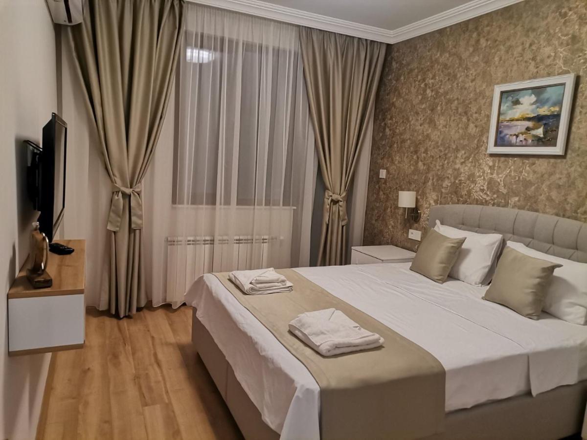 Family Boutique Residence-Free Parking Veliko Turnovo Bagian luar foto