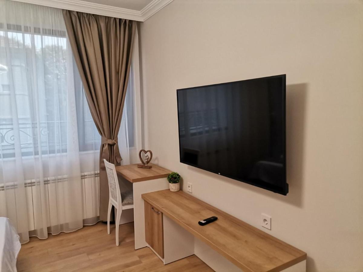 Family Boutique Residence-Free Parking Veliko Turnovo Bagian luar foto